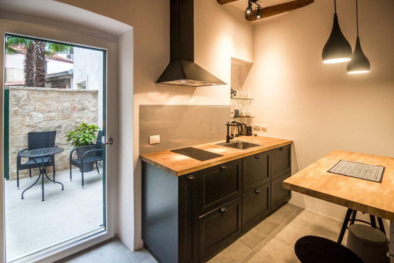 Studio Bluestone Rovinj Exterior photo